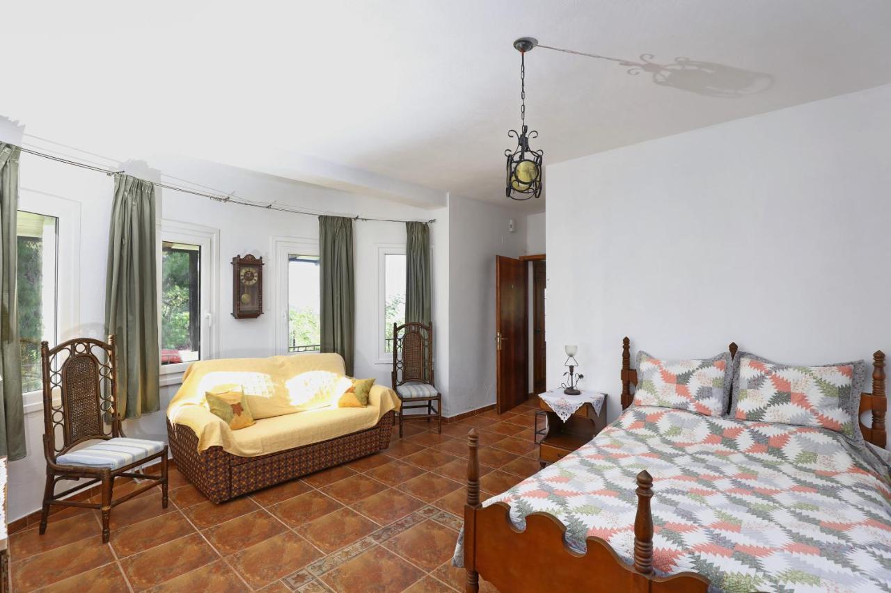 Aloni Villa Skopelos Town Exterior photo