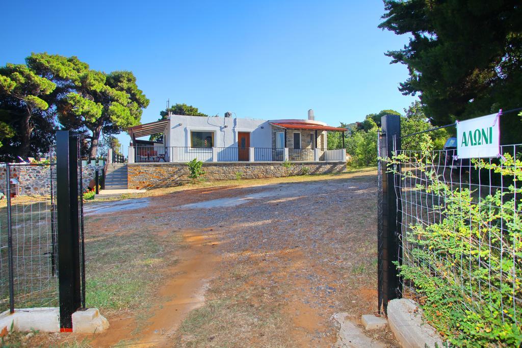 Aloni Villa Skopelos Town Exterior photo